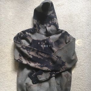 Women’s obey tie dye sweatshirt.